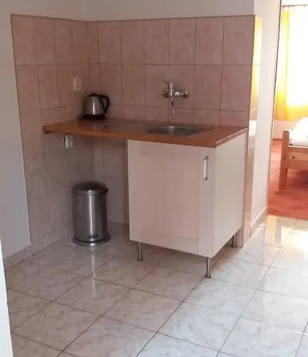 Retro 3* Vrbovec